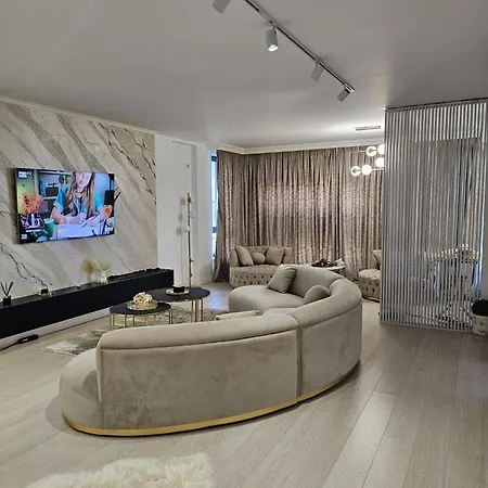 Apartment Mall Promenada Lux! *