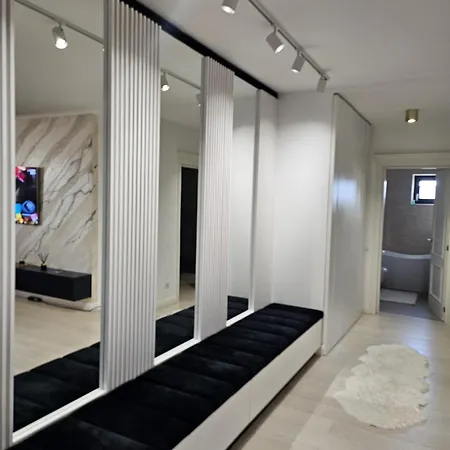 Mall Promenada Lux! Apartment Craiova